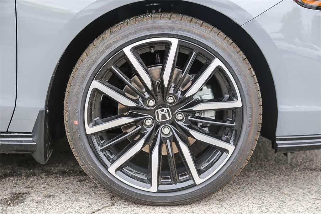 new 2025 Honda Accord Hybrid car, priced at $40,905