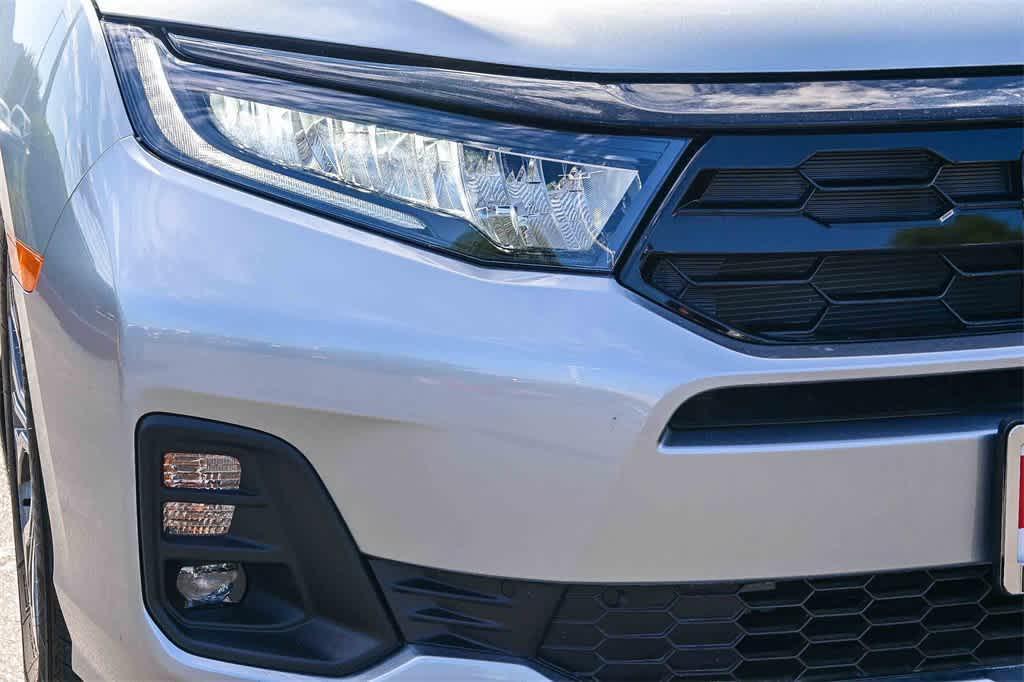 new 2026 Honda Odyssey car, priced at $48,990