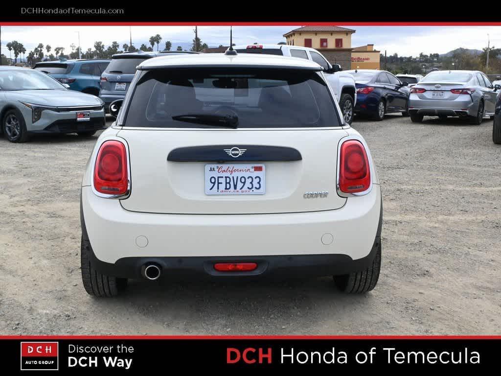 used 2021 MINI Hardtop car, priced at $13,990