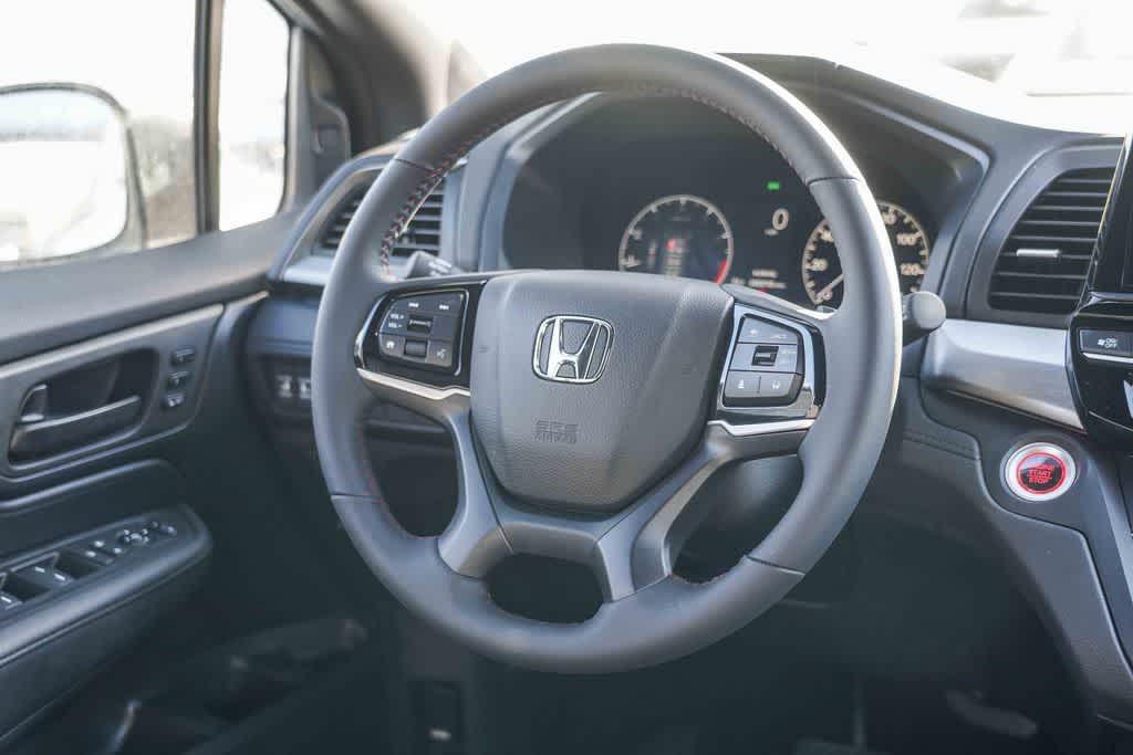 new 2026 Honda Odyssey car, priced at $45,930