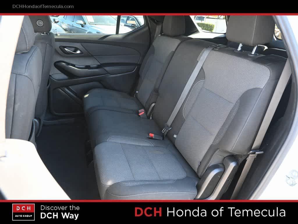 used 2023 Chevrolet Traverse car, priced at $22,502