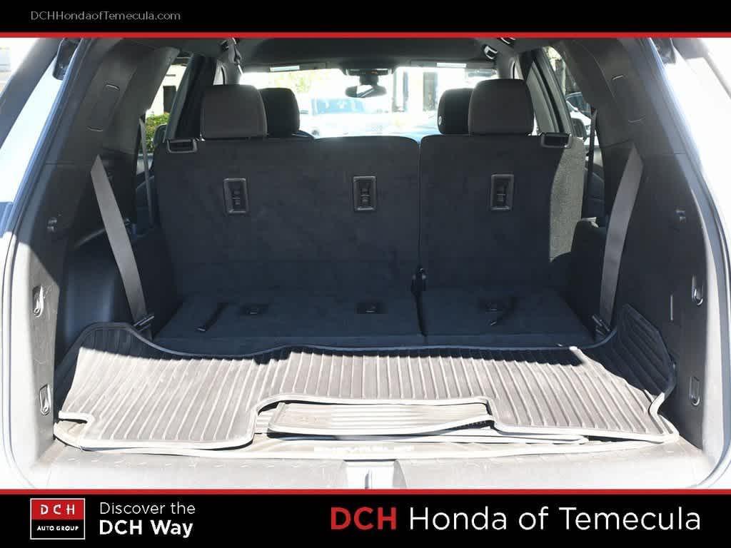 used 2023 Chevrolet Traverse car, priced at $22,502