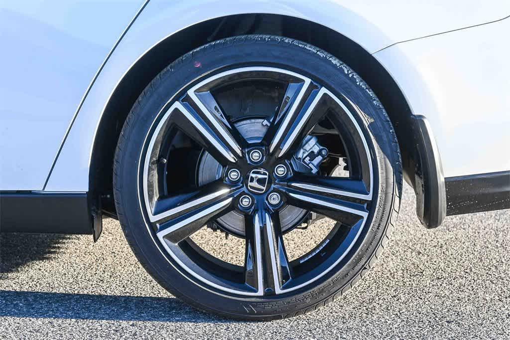 new 2025 Honda Accord Hybrid car, priced at $35,260