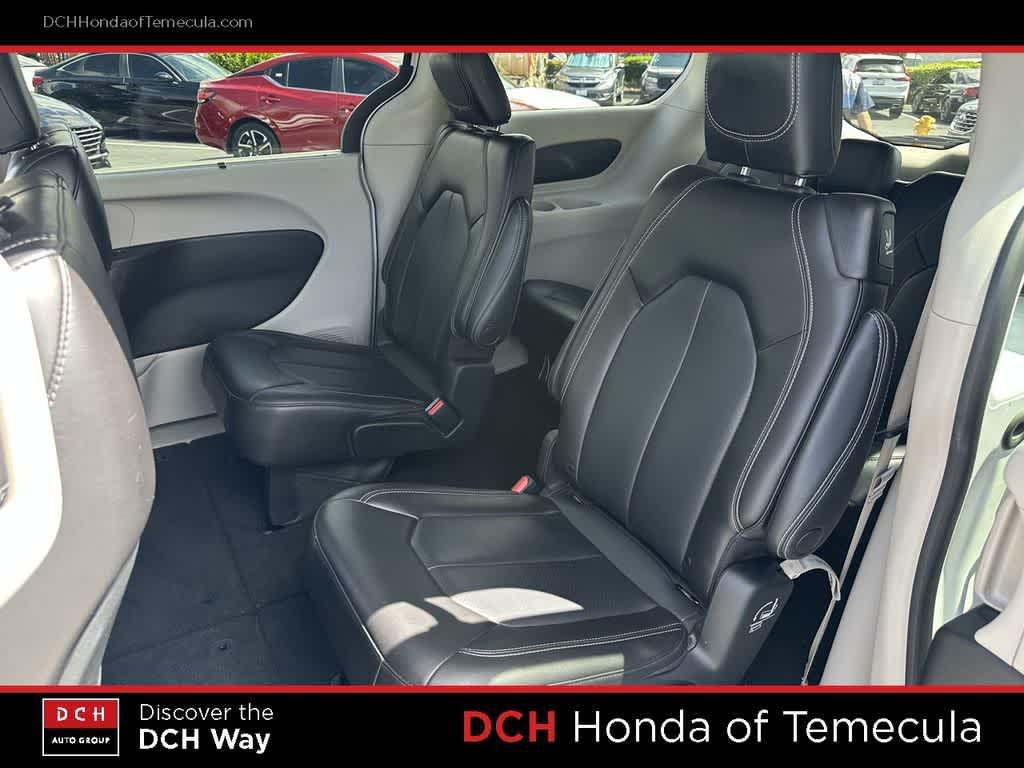 used 2023 Chrysler Pacifica car, priced at $22,954