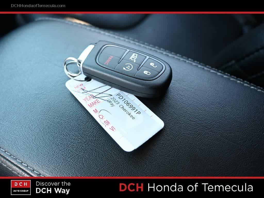 used 2023 Jeep Cherokee car, priced at $20,020