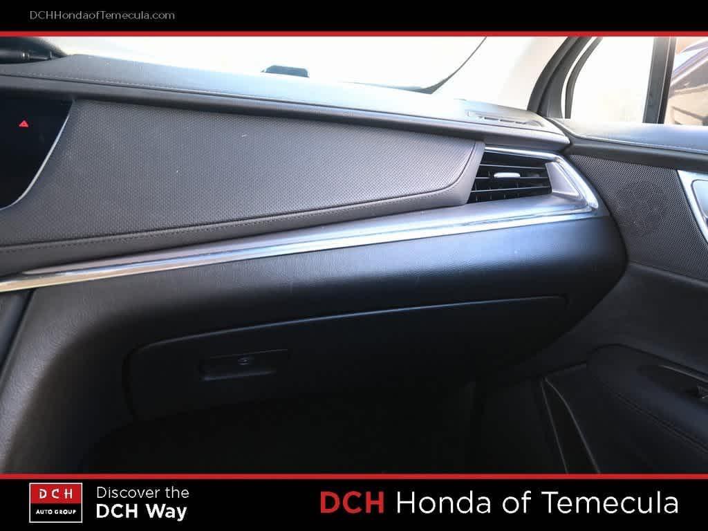 used 2017 Cadillac XT5 car, priced at $17,086