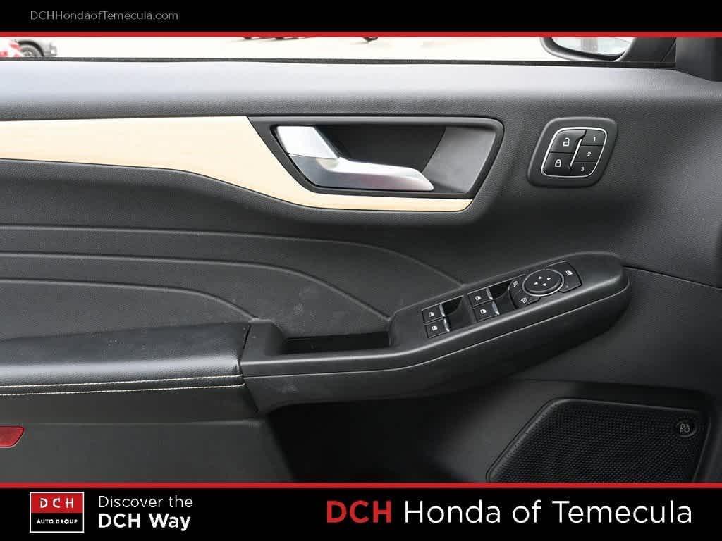 used 2022 Ford Escape car, priced at $24,050