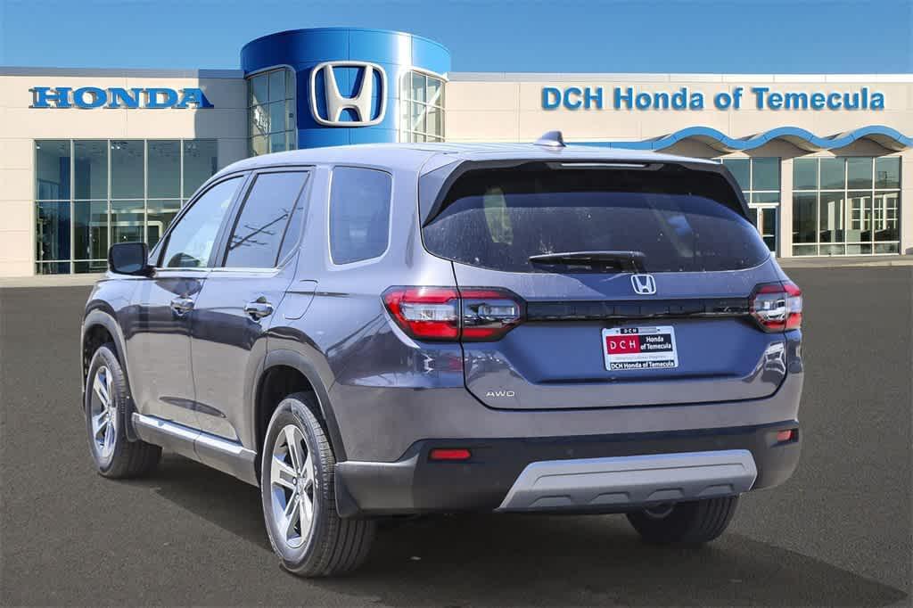 new 2025 Honda Pilot car, priced at $47,825