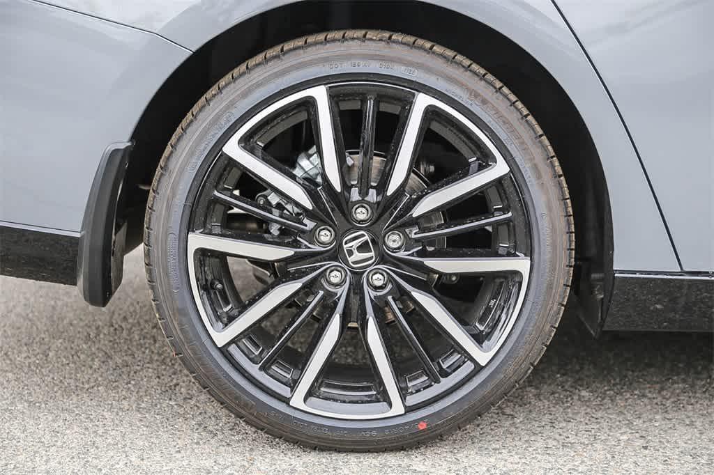 new 2025 Honda Accord Hybrid car, priced at $40,950