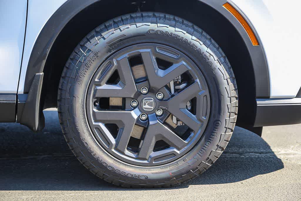 new 2026 Honda CR-V Hybrid car, priced at $40,790