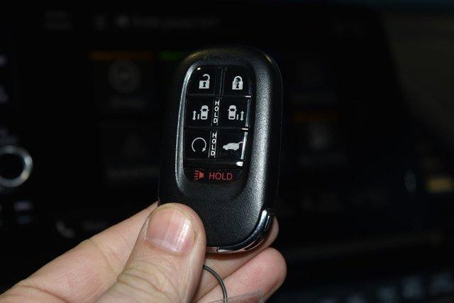 used 2025 Honda Odyssey car, priced at $39,570