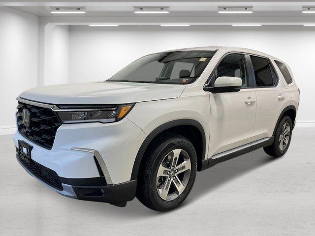 new 2025 Honda Pilot car, priced at $47,550