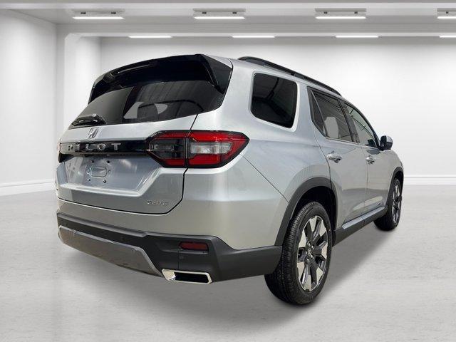 new 2026 Honda Pilot car, priced at $54,990