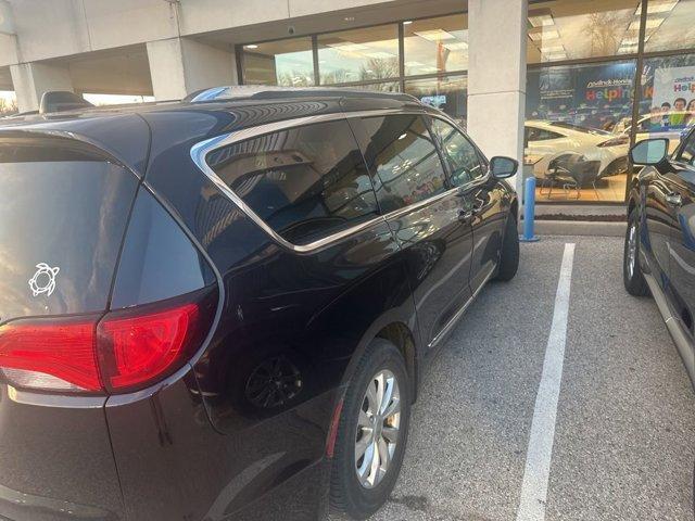 used 2018 Chrysler Pacifica car, priced at $16,579