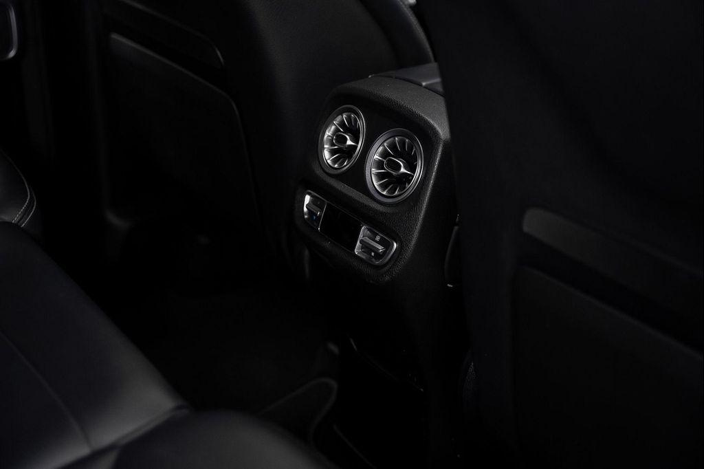 Mercedes-Benz G-Class view 78