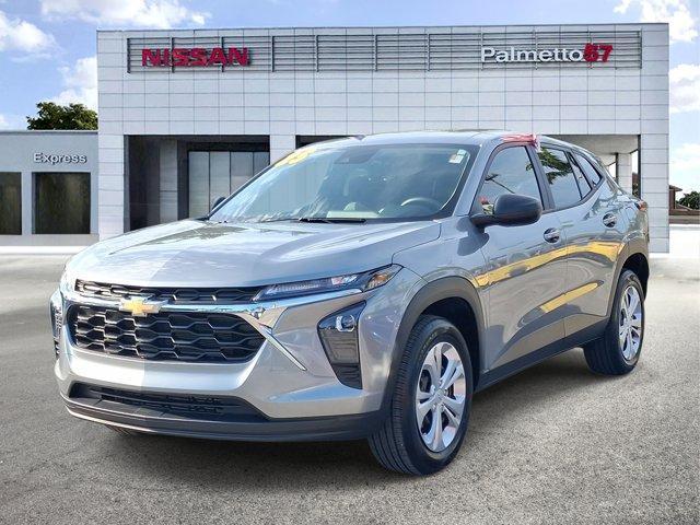 used 2025 Chevrolet Trax car, priced at $21,290