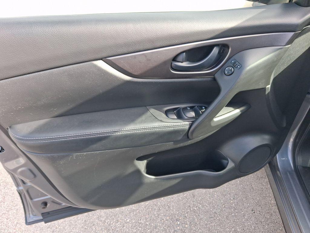 used 2019 Nissan Rogue Sport car, priced at $14,790