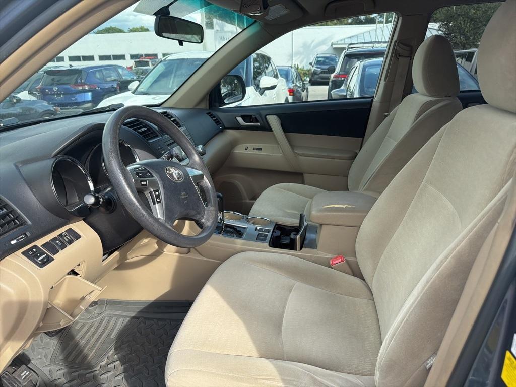 used 2011 Toyota Highlander car, priced at $10,991
