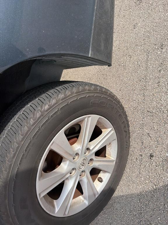 used 2011 Toyota Highlander car, priced at $10,991