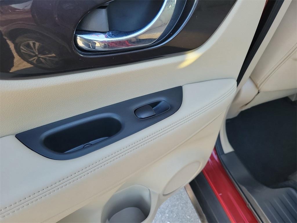 used 2019 Nissan Rogue car, priced at $13,991