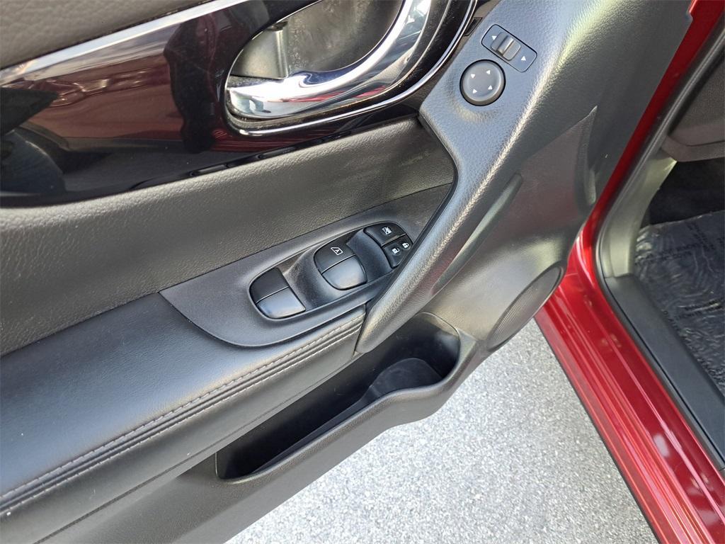 used 2022 Nissan Rogue Sport car, priced at $18,657