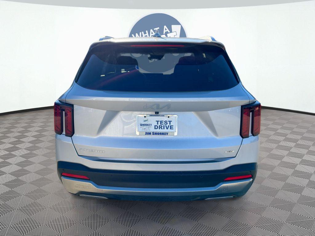 used 2025 Kia Sorento Hybrid car, priced at $35,755