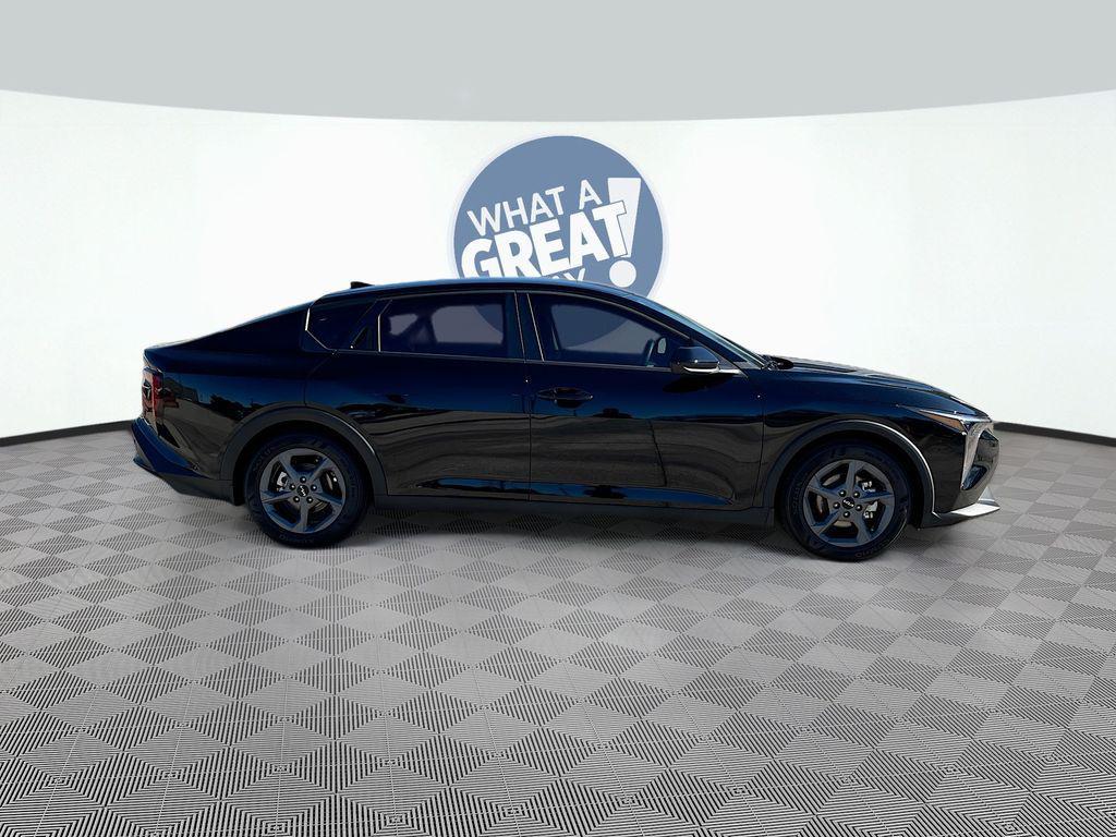new 2025 Kia K4 car, priced at $24,615