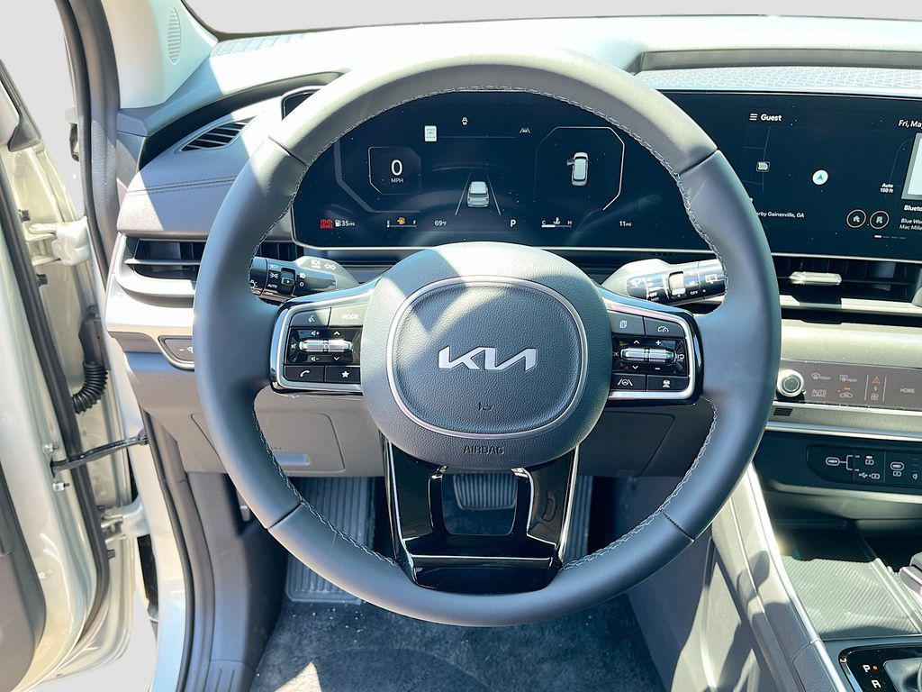 new 2026 Kia Carnival car, priced at $48,005