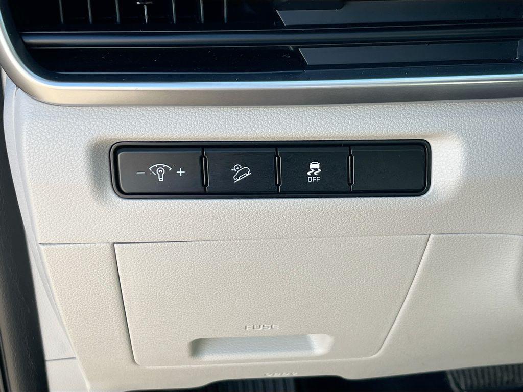 used 2024 Kia Telluride car, priced at $33,455