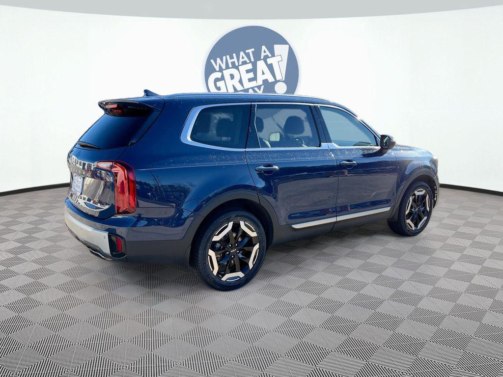 used 2024 Kia Telluride car, priced at $33,455