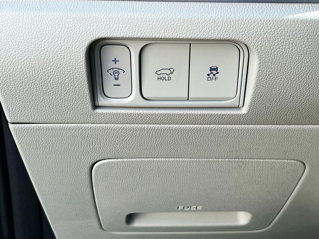 new 2026 Kia Sorento Hybrid car, priced at $45,268