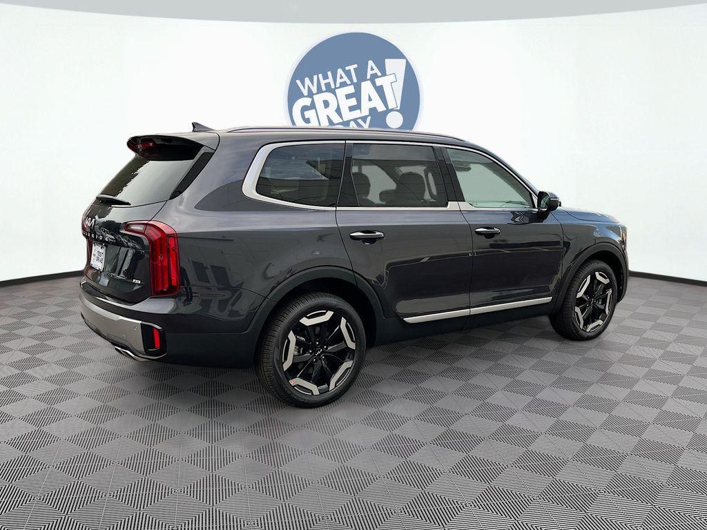 new 2025 Kia Telluride car, priced at $40,447