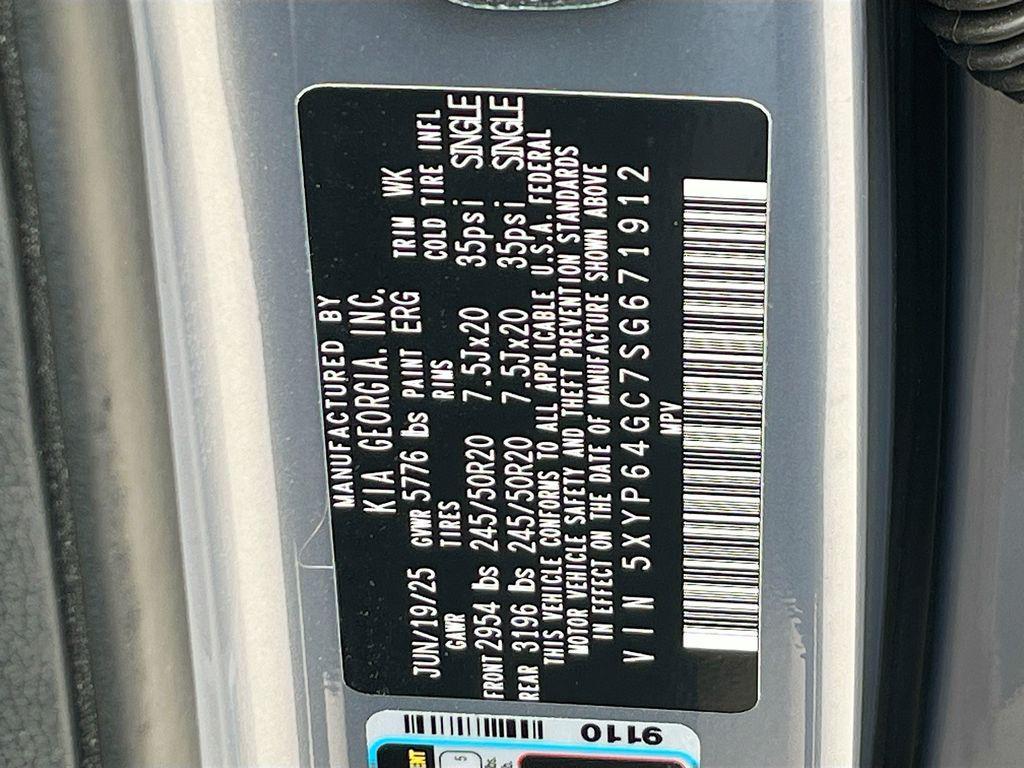 used 2025 Kia Telluride car, priced at $36,159