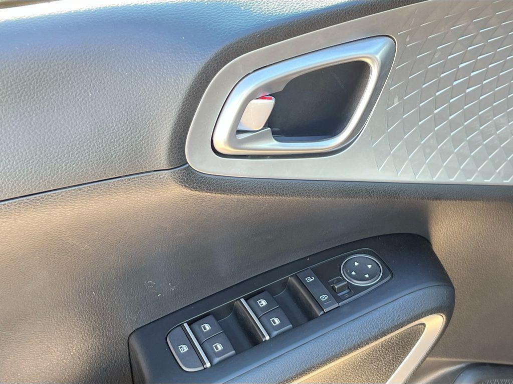 used 2025 Kia Soul car, priced at $18,658