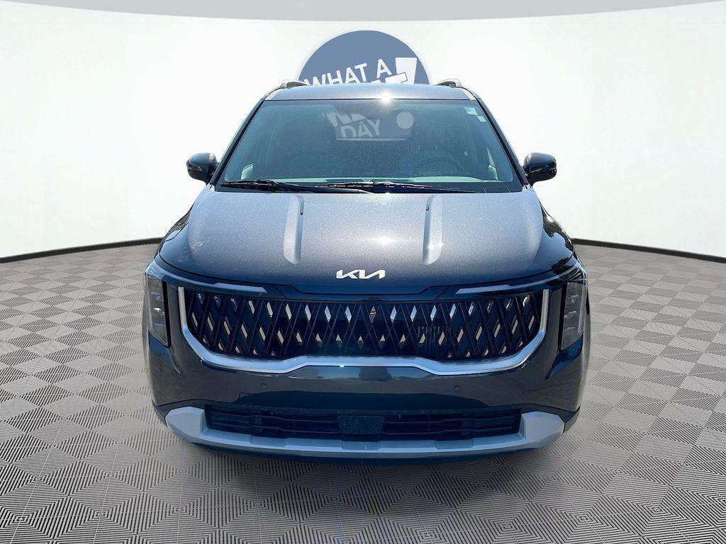 used 2025 Kia Carnival Hybrid car, priced at $40,998