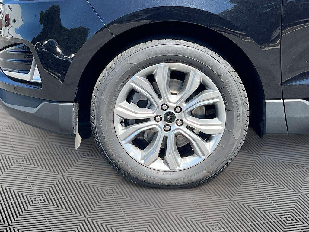 used 2024 Ford Edge car, priced at $23,998
