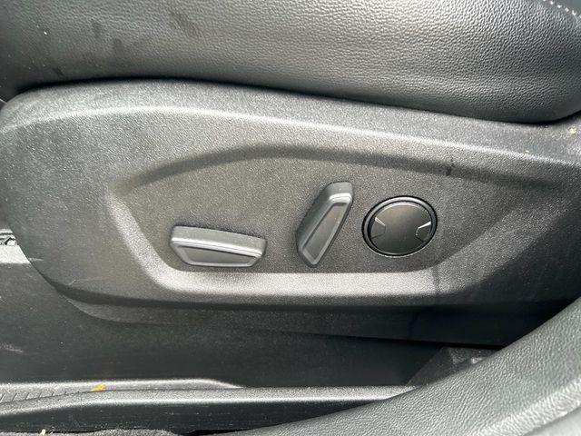 used 2024 Ford Edge car, priced at $26,900