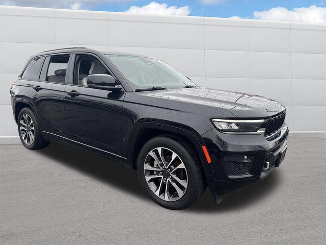 used 2023 Jeep Grand Cherokee car, priced at $31,395