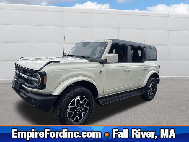 used 2025 Ford Bronco car, priced at $45,990