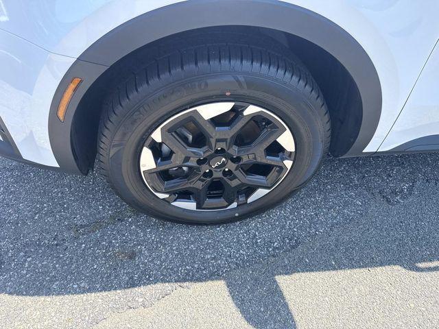 used 2024 Kia Sorento car, priced at $29,595