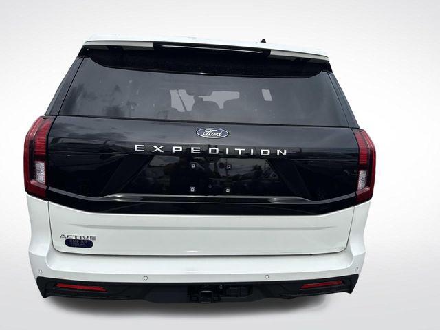 used 2025 Ford Expedition car, priced at $61,195