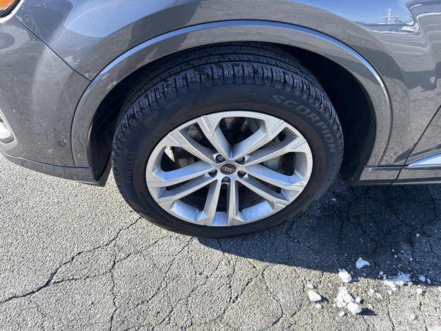 used 2025 Audi Q7 car, priced at $48,390