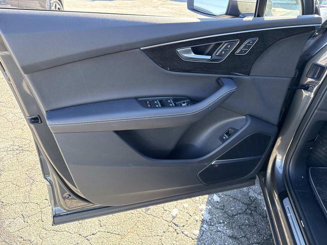 used 2025 Audi Q7 car, priced at $48,390