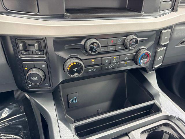 new 2025 Ford F-250 car, priced at $72,875