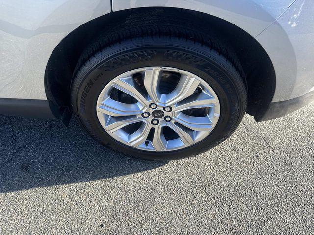 used 2024 Ford Edge car, priced at $24,900