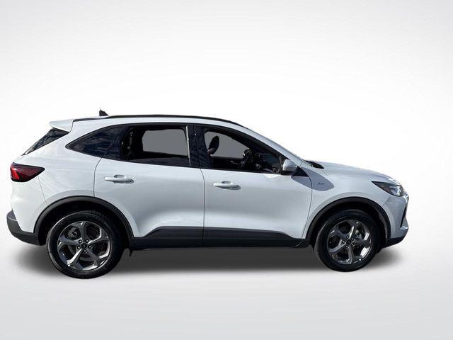 used 2025 Ford Escape car, priced at $24,900