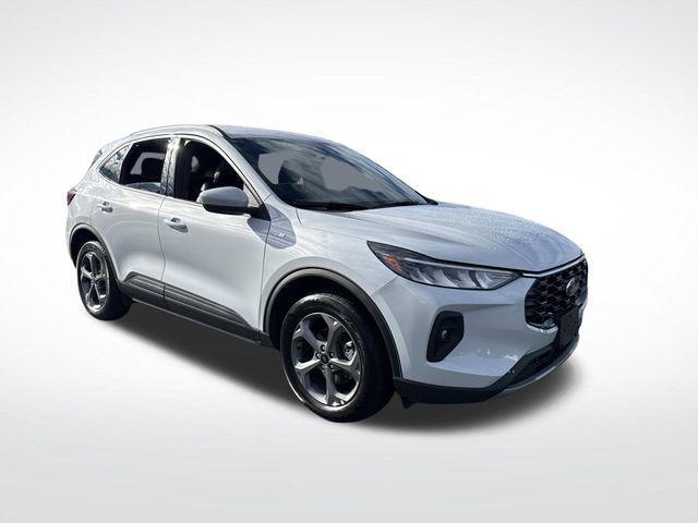 used 2025 Ford Escape car, priced at $24,900