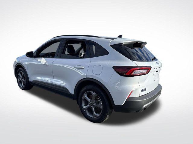 used 2025 Ford Escape car, priced at $24,900