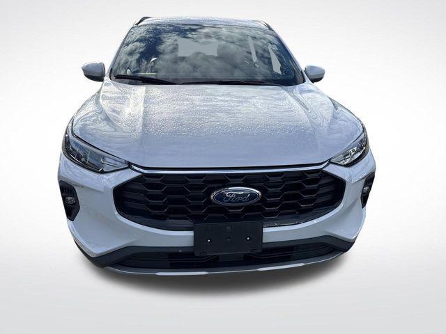 used 2025 Ford Escape car, priced at $24,900