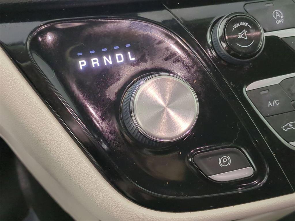 used 2017 Chrysler Pacifica car, priced at $14,995